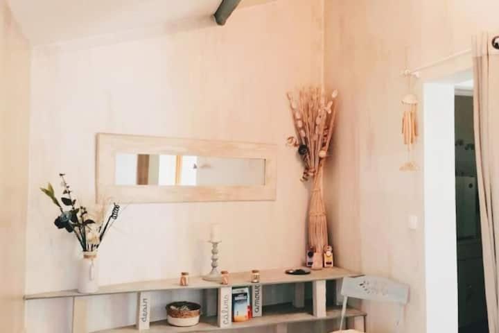 Appartement Rouge Avec Jardin Eymoutiers  Exterior foto